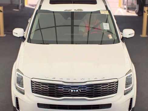 Used 2020 Kia Telluride EX FWD image 2