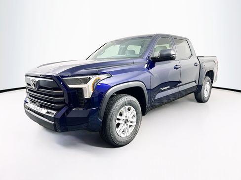 Used 2026 Toyota Tundra SR5 w/ SR5 Premium Package RWD image 3