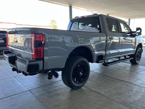 New 2026 Ford F250 Lariat w/ Black Appearance Package image 4