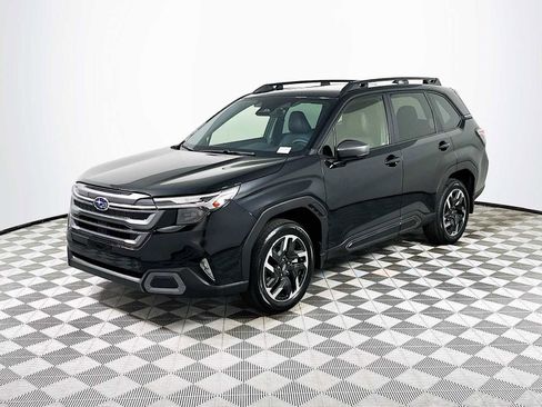 Used 2025 Subaru Forester Limited image 3