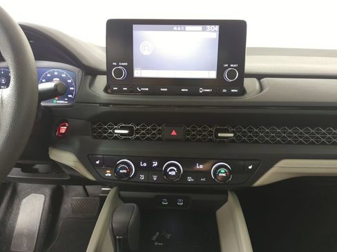 Certified 2024 Honda Accord EX image 14