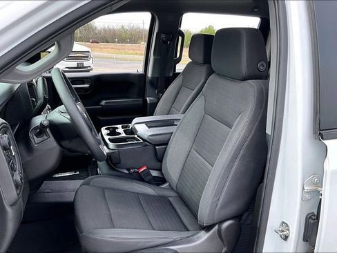 Used 2025 Chevrolet Silverado 1500 Custom Trail Boss w/ LPO, Dark Essentials Package AWD/4WD image 22