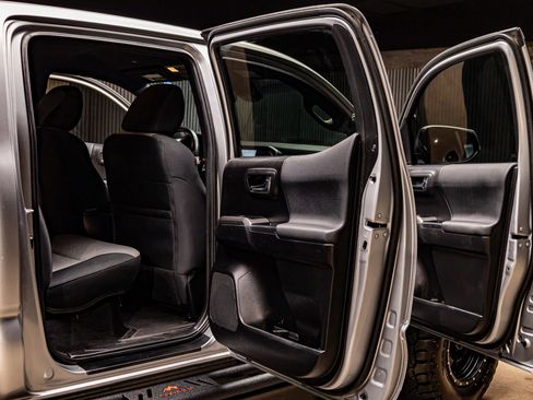 Used 2023 Toyota Tacoma TRD Sport image 25