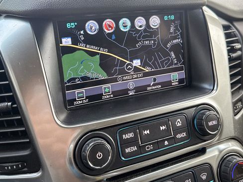 Used 2017 Chevrolet Suburban Premier image 25