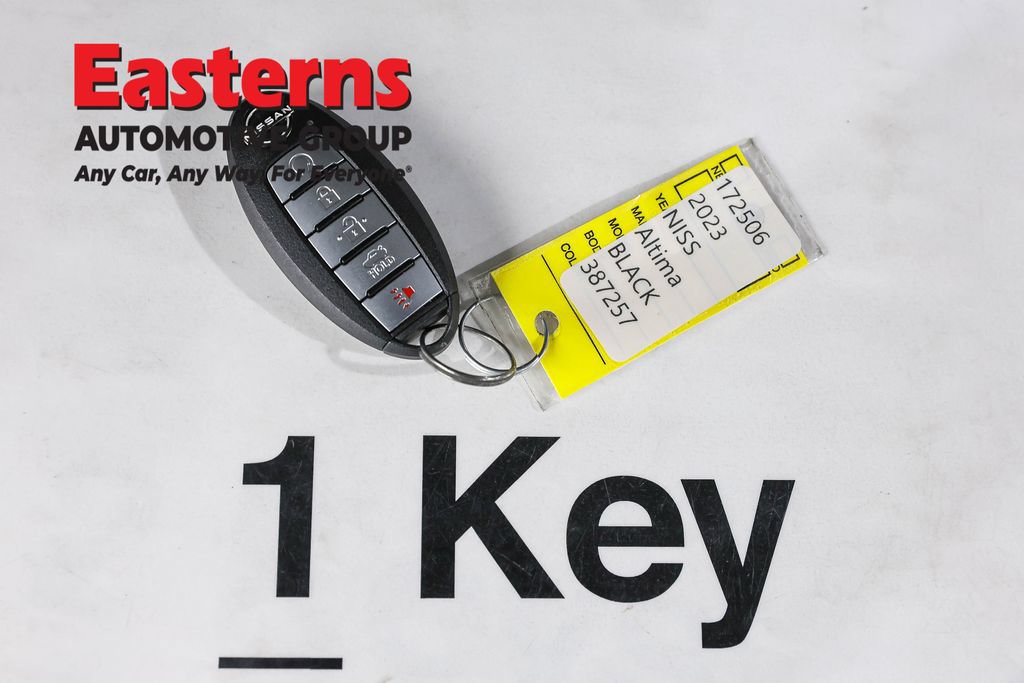 Used 2023 Nissan Altima 2.5 SR AWD/4WD image 29