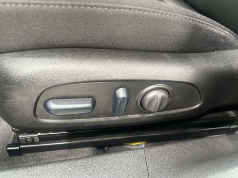 Used 2024 Chevrolet Malibu LT FWD image 12