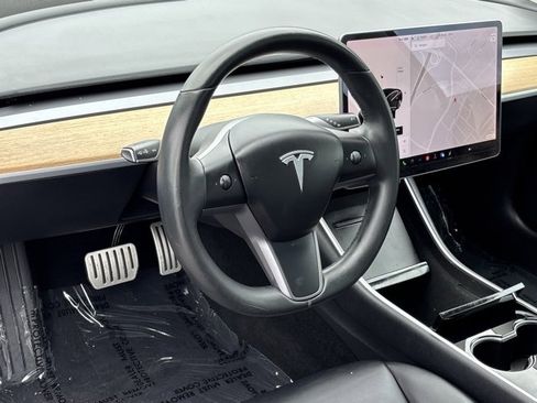 Used 2019 Tesla Model 3 Performance image 11