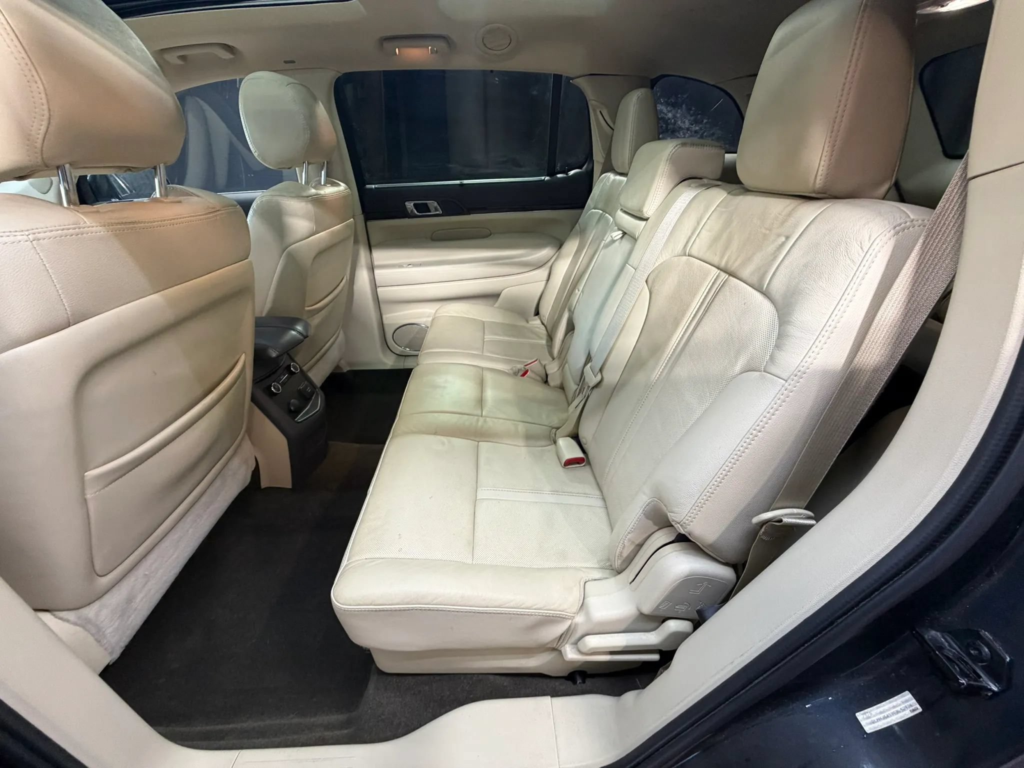 Used 2014 Lincoln MKT AWD w/ Equipment Group 201A image 32
