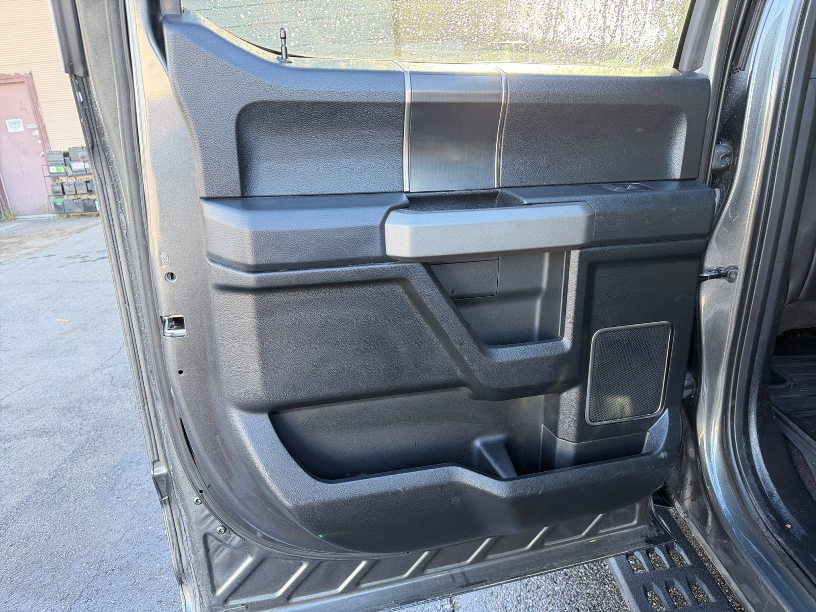 Used 2019 Ford F150 Raptor w/ Equipment Group 802A Luxury AWD/4WD image 31
