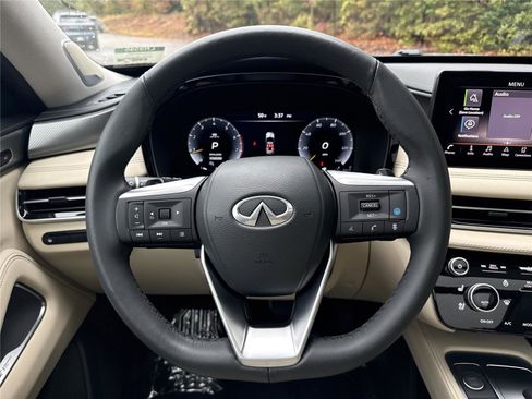 Certified 2025 INFINITI QX60 Luxe image 12