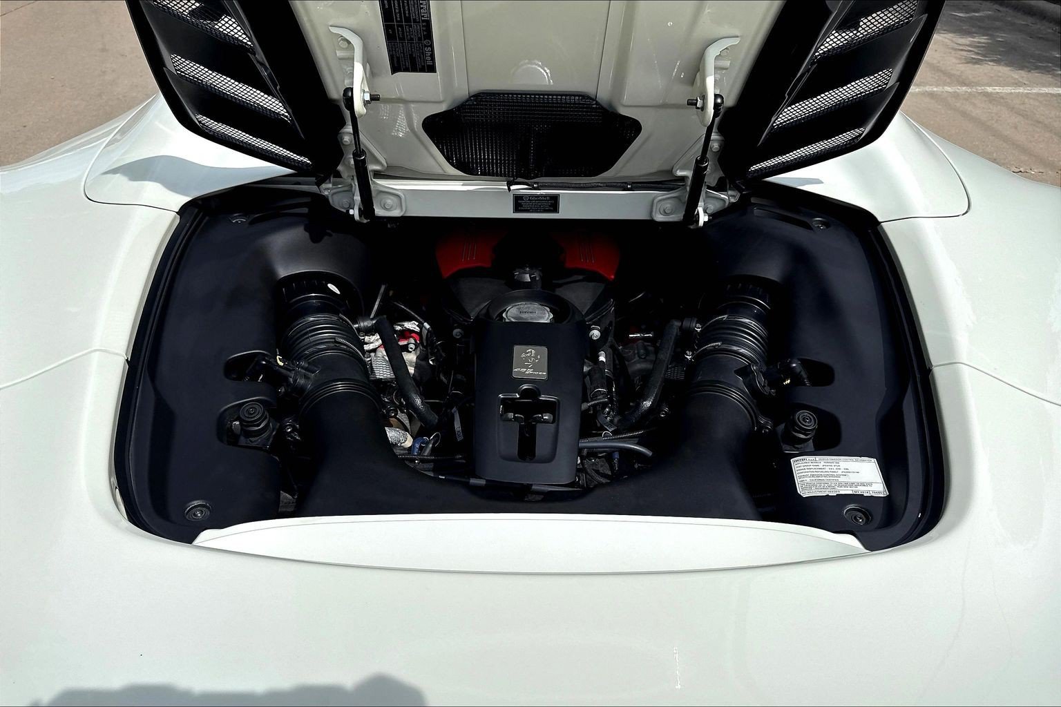 Used 2018 Ferrari 488 Spider RWD image 22