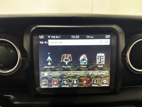 Used 2022 Jeep Wrangler Unlimited Sahara w/ Dual Top Group AWD/4WD image 12