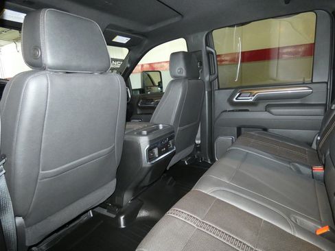 Used 2025 Chevrolet Silverado 2500 High Country w/ Midnight Edition AWD/4WD image 26