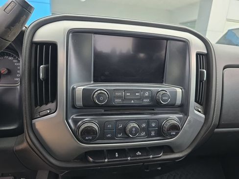 Used 2018 GMC Sierra 1500 SLE w/ SLE Value Package AWD/4WD image 13