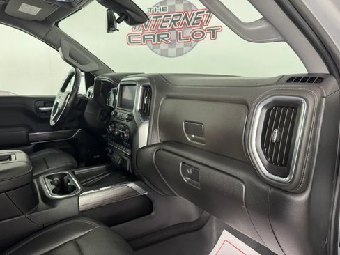 Used 2019 Chevrolet Silverado 1500 LTZ w/ LTZ Premium Package AWD/4WD image 12