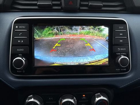 Used 2025 Nissan Versa SV FWD image 23