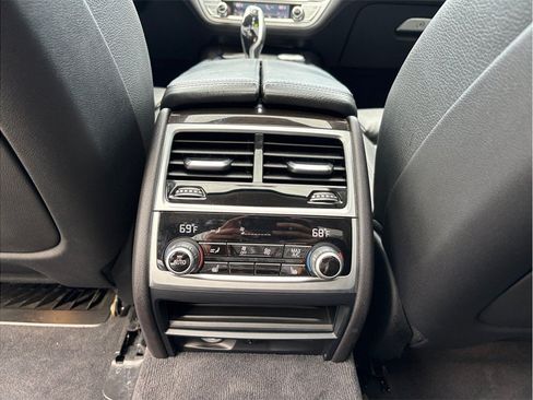 Used 2021 BMW 740i xDrive AWD/4WD image 42