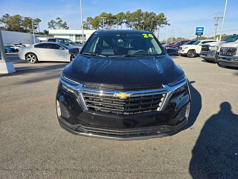 Used 2024 Chevrolet Equinox LT image 8