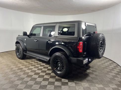 New 2026 Ford Bronco Outer Banks w/ Sasquatch Package AWD/4WD image 4