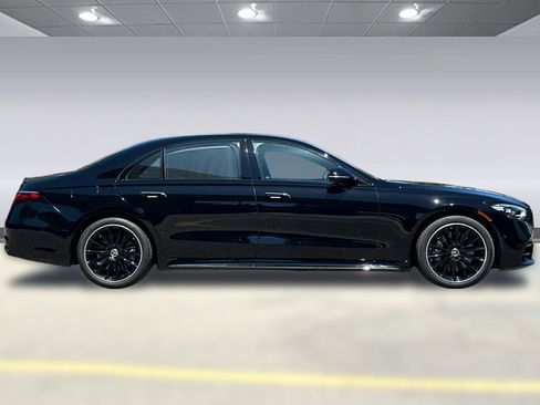 Certified 2023 Mercedes-Benz S 500 4MATIC image 8