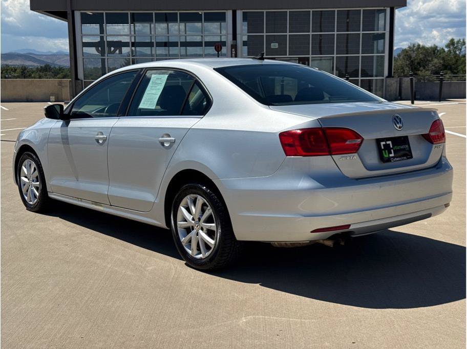 Used 2013 Volkswagen Jetta SE FWD image 6