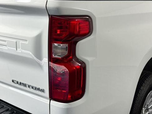 Used 2023 Chevrolet Silverado 1500 Custom RWD image 33