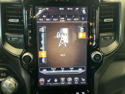 Used 2014 RAM 1500 Laramie image 18