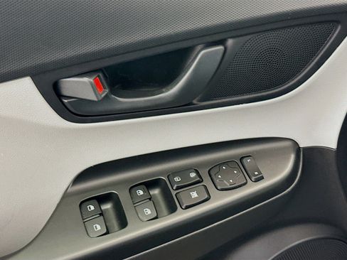 Used 2023 Hyundai Kona SEL image 15