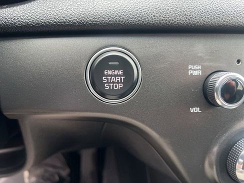 Certified 2022 Kia Sportage LX w/ LX FWD Value Edition Package image 54