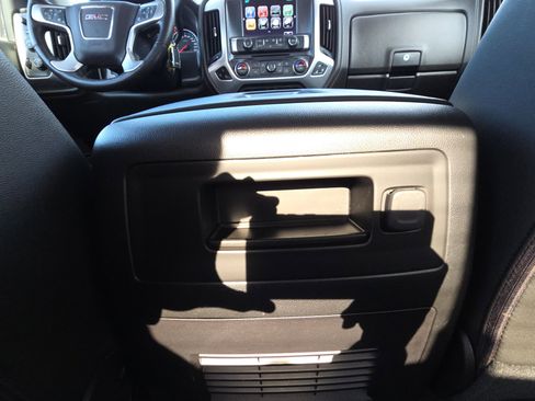 Used 2018 GMC Sierra 1500 SLT image 31