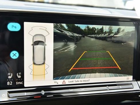 New 2026 Volkswagen Atlas SEL image 12