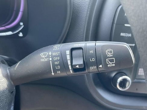 Used 2023 Kia Soul LX FWD image 29