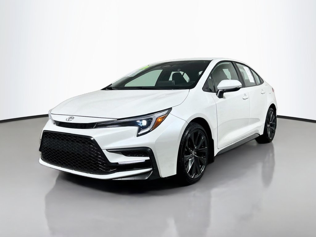 Used 2026 Toyota Corolla SE w/ SE Package FWD image 7
