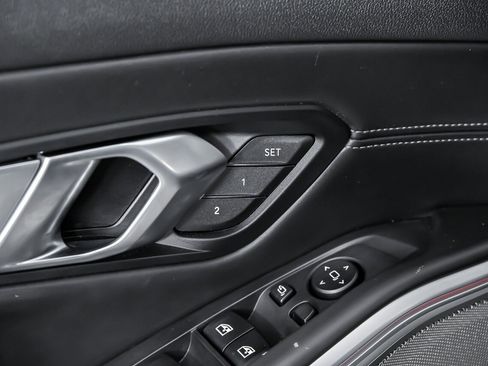 Used 2022 BMW M3 Competition w/ Executive Package image 18