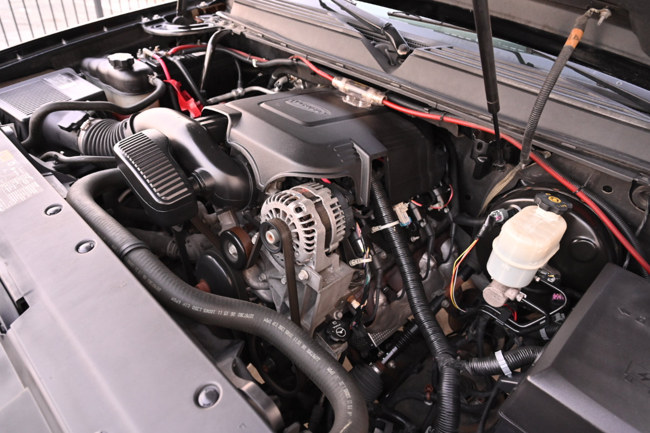 Used 2011 Chevrolet Avalanche LS RWD image 28