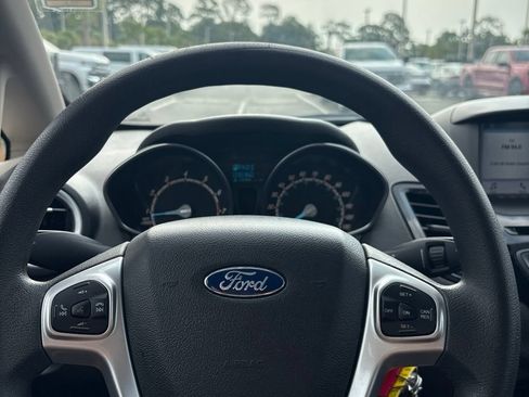 Used 2019 Ford Fiesta SE w/ Equipment Group 201A FWD image 17