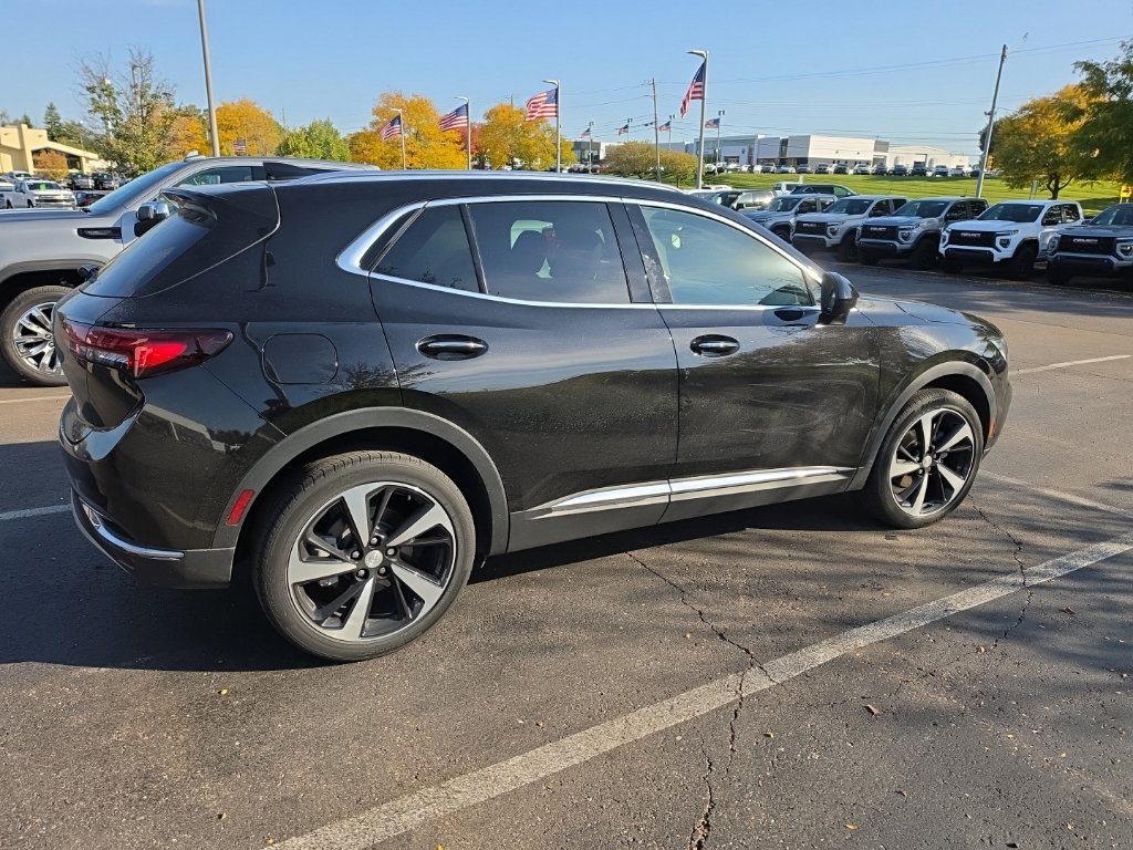 Used 2021 Buick Envision Essence FWD image 4