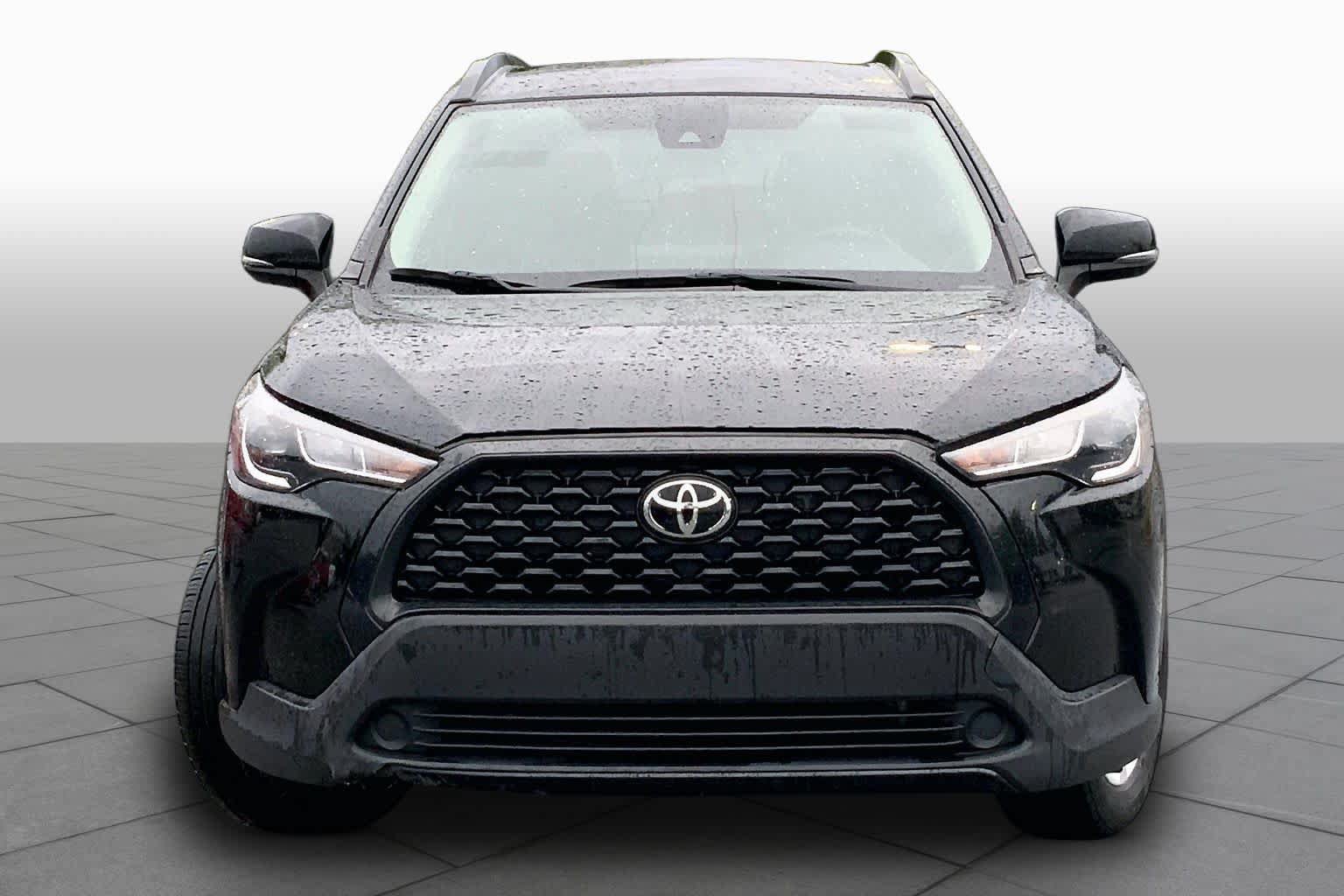 Used 2022 Toyota Corolla Cross LE FWD image 4