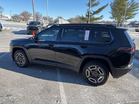 New 2026 Jeep Cherokee Laredo AWD/4WD image 16