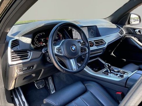Used 2022 BMW X5 xDrive40i w/ M Sport Package AWD/4WD image 12