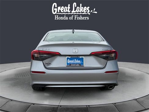 Used 2023 Honda Civic Sport image 4