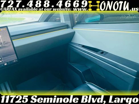 Used 2024 Tesla Cybertruck AWD Crew Cab image 27