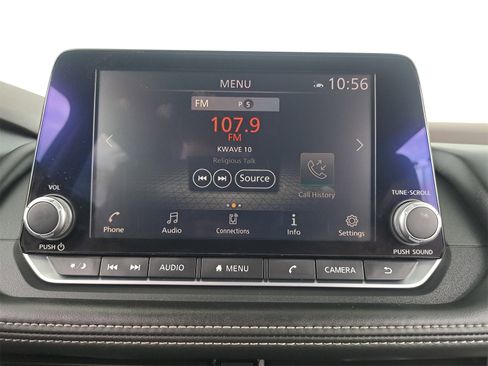 Used 2021 Nissan Rogue SV image 22