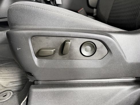 Used 2023 GMC Sierra 1500 SLE AWD/4WD image 36
