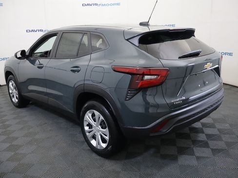 New 2026 Chevrolet Trax LS FWD image 10