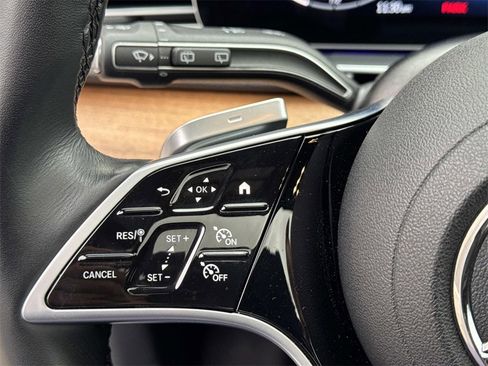 Used 2024 Mercedes-Benz GLE 350 4MATIC w/ Winter Package image 28