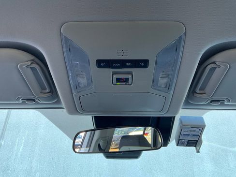 Used 2025 Toyota RAV4 XLE image 16