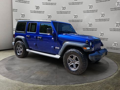 Used 2018 Jeep Wrangler Unlimited Sport S AWD/4WD image 7