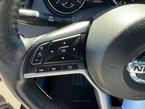 Used 2020 Nissan Rogue SL image 23