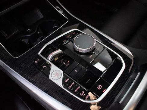 New 2026 BMW X5 xDrive40i w/ M Sport Package image 19